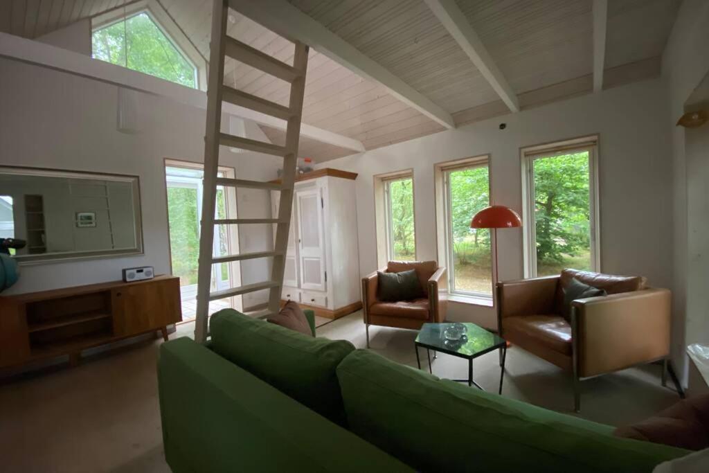 Oak Cottage Near Ronne & Beach Bagian luar foto