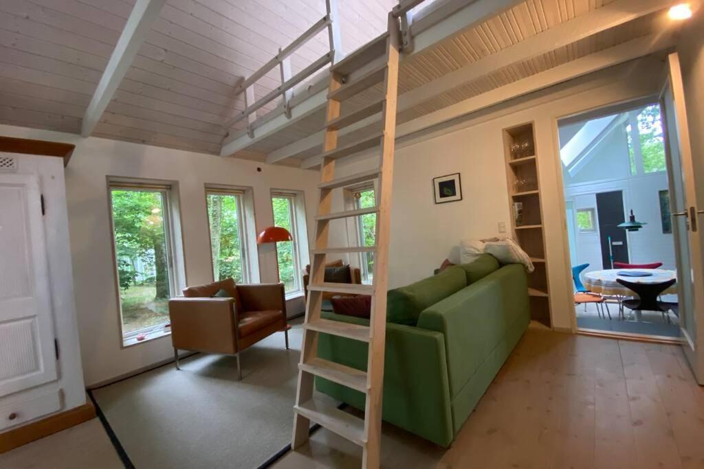 Oak Cottage Near Ronne & Beach Bagian luar foto